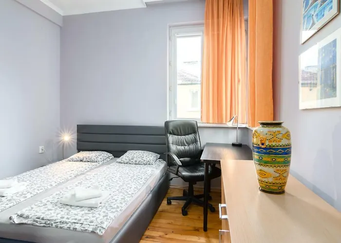 Beautiful Business Apartment- Top Center By Flat Mаnager